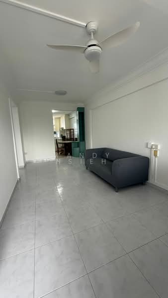 701 Bedok Reservoir Road, 701 Bedok Reservoir Road, 2 Bedrooms, 721 sqft, HDB Flat For Rent, by Mandy Hsieh, 500104611 - Living Room - PropertyGuru.com.sg