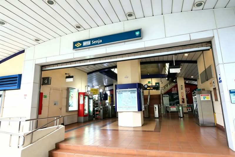 602 Senja Road 3 mins walk to Bukit Panjang MRT 2 mins to LRT, , Room Rental, 170 sqft, HDB Flat For Rent, by Hui See Tan 陈慧思, 500104624 - Entrance - PropertyGuru.com.sg