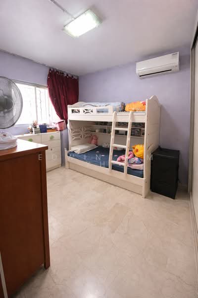121 Potong Pasir Avenue 1, 121 Potong Pasir Avenue 1, 2 Bedrooms, 807 sqft, HDB Flat For Sale, by Edwin Lim YH, 500104629 - Bedroom - PropertyGuru.com.sg