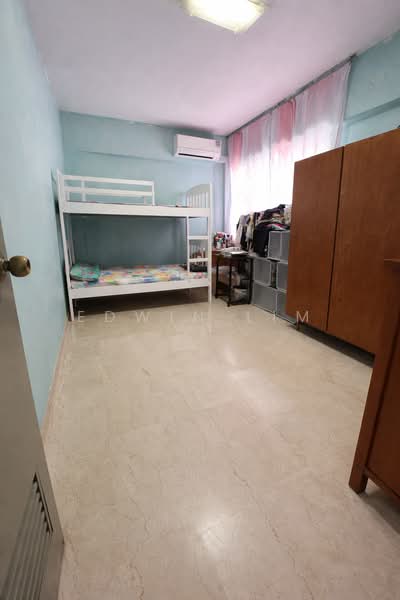 121 Potong Pasir Avenue 1, 121 Potong Pasir Avenue 1, 2 Bedrooms, 807 sqft, HDB Flat For Sale, by Edwin Lim YH, 500104629 - Bedroom - PropertyGuru.com.sg