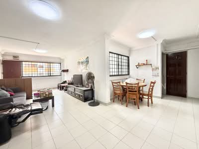 For Sale - 669 Hougang Avenue 8