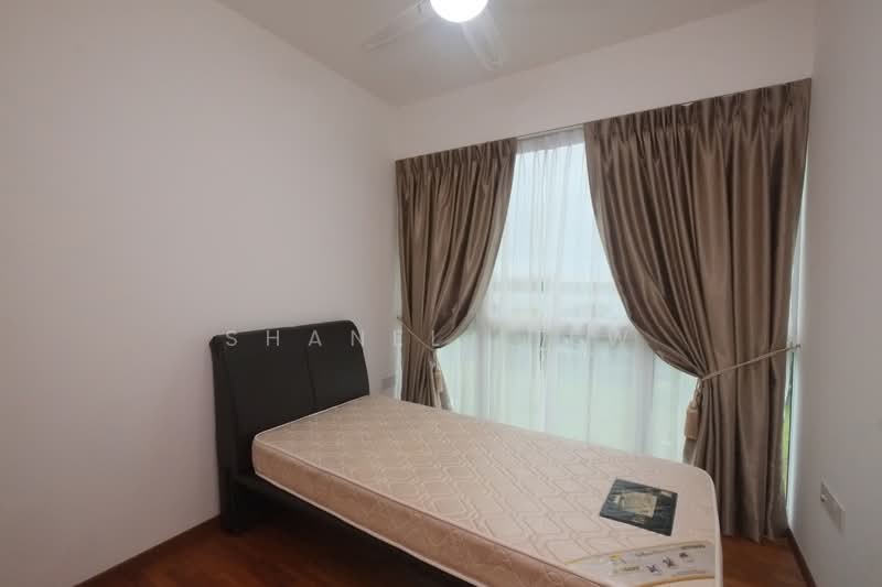 Waterview, 77 Tampines Avenue 1, 4 Bedrooms, 1,271 sqft, Condominium For Sale, by Shanel Liew, 500104639 - Bedroom - PropertyGuru.com.sg