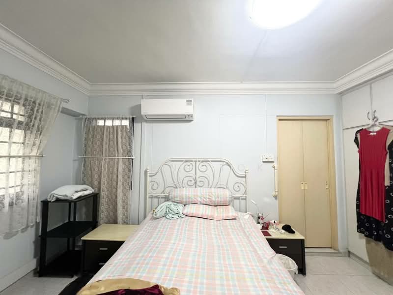 329 Sembawang Close, 329 Sembawang Close, 3 Bedrooms, 1,087 sqft, HDB Flat For Sale, by Reene Tok, 500104654 - Bedroom - PropertyGuru.com.sg