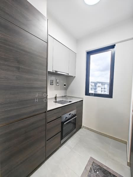 The Florence Residences, 81 Hougang Avenue 2, 2 Bedrooms, 915 sqft, Condominium For Sale, by John Lim Hong Kai, 500104679 - Kitchen - PropertyGuru.com.sg