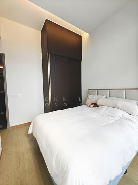 The Florence Residences, 81 Hougang Avenue 2, 2 Bedrooms, 915 sqft, Condominium For Sale, by John Lim Hong Kai, 500104679 - Bedroom - PropertyGuru.com.sg