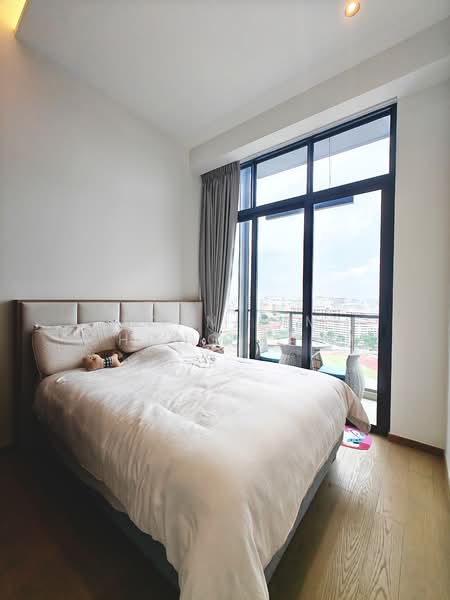 The Florence Residences, 81 Hougang Avenue 2, 2 Bedrooms, 915 sqft, Condominium For Sale, by John Lim Hong Kai, 500104679 - Bedroom - PropertyGuru.com.sg