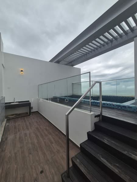 Eon Shenton, 70 Shenton Way, 2 Bedrooms, 1,045 sqft, Condominium For Rent, by Tanto Soh, 500104688 - Exterior - PropertyGuru.com.sg
