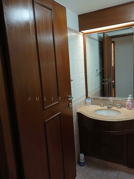 Regent Park, 26 Jalan Lempeng, Room Rental, 80 sqft, Condominium For Rent, by Julie Kong, 500104698 - Bathroom - PropertyGuru.com.sg