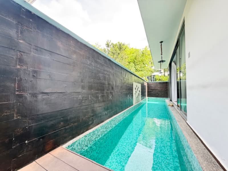 Cheap! Face Park, Absolute Privacy, 3.5sty Freehold Corner Terrace, Good Condition, N-S Facing, Pool, SpringLeaf, Springside, Upper Thomson Estate, 6 Bedrooms, 3,800 sqft, Corner Terrace For Sale, by Alex Ng, 500104699 - Exterior - PropertyGuru.com.sg