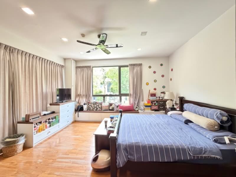 Cheap! Face Park, Absolute Privacy, 3.5sty Freehold Corner Terrace, Good Condition, N-S Facing, Pool, SpringLeaf, Springside, Upper Thomson Estate, 6 Bedrooms, 3,800 sqft, Corner Terrace For Sale, by Alex Ng, 500104699 - Bedroom - PropertyGuru.com.sg