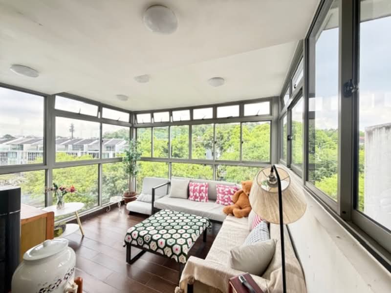 Cheap! Face Park, Absolute Privacy, 3.5sty Freehold Corner Terrace, Good Condition, N-S Facing, Pool, SpringLeaf, Springside, Upper Thomson Estate, 6 Bedrooms, 3,800 sqft, Corner Terrace For Sale, by Alex Ng, 500104699 - Living Room - PropertyGuru.com.sg