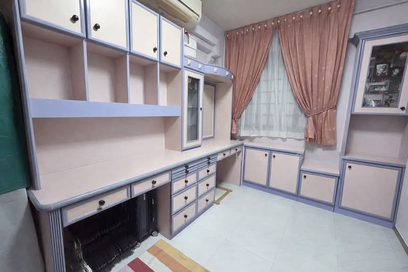 344 Woodlands Street 32, 344 Woodlands Street 32, 3 Bedrooms, 904 sqft, HDB Flat For Sale, by Jolene Zhong, 500104701 - Study - PropertyGuru.com.sg