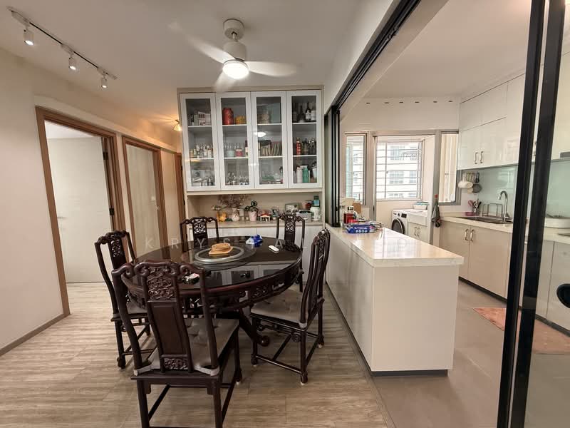 422A Northshore Drive, 422A Northshore Drive, 3 Bedrooms, 1,216 sqft, HDB Flat For Sale, by Krystal Yeo, 500104704 - Dining Room - PropertyGuru.com.sg