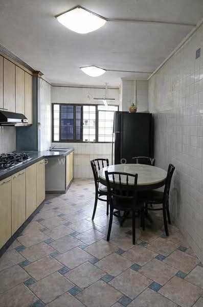 164 Tampines Street 12, 164 Tampines Street 12, Room Rental, 120 sqft, HDB Flat For Rent, by Gwendolyn Yap, 500104705 - Kitchen - PropertyGuru.com.sg