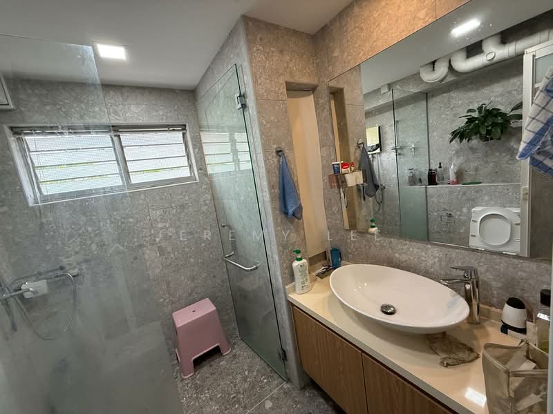 467 Hougang Avenue 8, 467 Hougang Avenue 8, 3 Bedrooms, 1,378 sqft, HDB Flat For Sale, by Jeremy Lee, 500104706 - Bathroom - PropertyGuru.com.sg