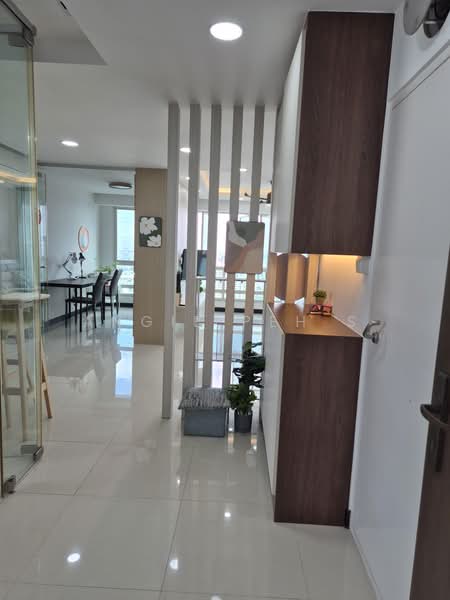 296A Bukit Batok Street 22, 296A Bukit Batok Street 22, 4 Bedrooms, 1,216 sqft, HDB Flat For Sale, by ANGIE PEH S B, 500104708 - Main Door Entrance View - PropertyGuru.com.sg