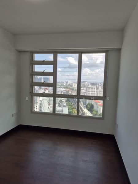 296A Bukit Batok Street 22, 296A Bukit Batok Street 22, 4 Bedrooms, 1,216 sqft, HDB Flat For Sale, by ANGIE PEH S B, 500104708 - Master bedroom - PropertyGuru.com.sg