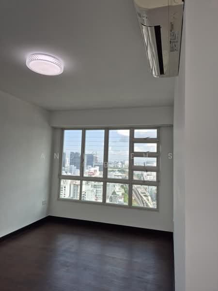 296A Bukit Batok Street 22, 296A Bukit Batok Street 22, 4 Bedrooms, 1,216 sqft, HDB Flat For Sale, by ANGIE PEH S B, 500104708 - Common bedroom - PropertyGuru.com.sg