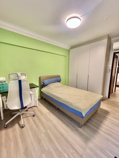 211 Ang Mo Kio Avenue 3, 211 Ang Mo Kio Avenue 3, 2 Bedrooms, 721 sqft, HDB Flat For Rent, by Hong Li, 500104714 - Bedroom - PropertyGuru.com.sg