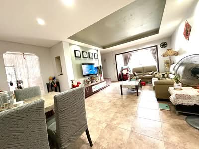 For Sale - 556 Woodlands Drive 53