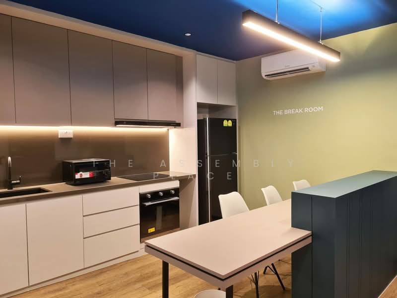 Kembangan Lodge, , Room Rental, 280 sqft, Apartment For Rent, by The Assembly Place, 500104724 - Kitchen - PropertyGuru.com.sg
