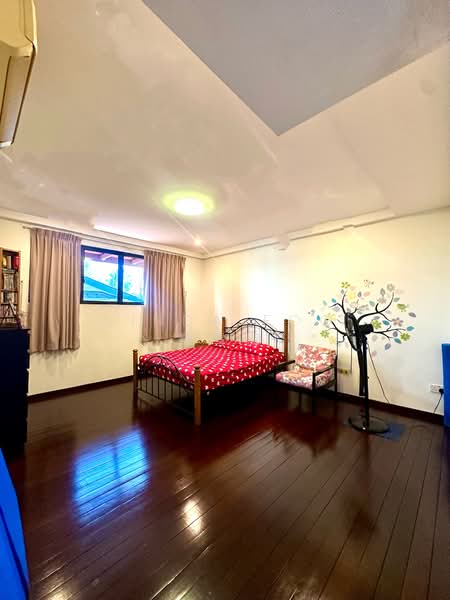 🌟🏡 One of a Kind Charming Detached Freehold Home on elevated ground, Lengkok Mariam, 5 Bedrooms, 3,270 sqft, Detached House For Sale, by Linda Foo 符雪梅, 500104733 - Bedroom (2nd floor) - PropertyGuru.com.sg