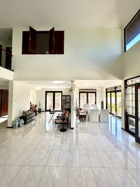 🌟🏡 One of a Kind Charming Detached Freehold Home on elevated ground, Lengkok Mariam, 5 Bedrooms, 3,270 sqft, Detached House For Sale, by Linda Foo 符雪梅, 500104733 - Living Hall  - PropertyGuru.com.sg