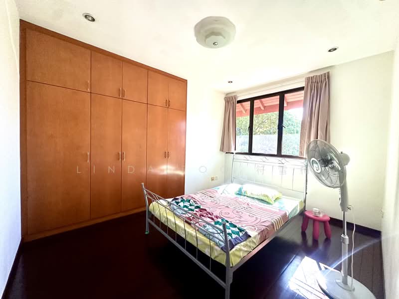 🌟🏡 One of a Kind Charming Detached Freehold Home on elevated ground, Lengkok Mariam, 5 Bedrooms, 3,270 sqft, Detached House For Sale, by Linda Foo 符雪梅, 500104733 - Common bedroom (2nd floor) - PropertyGuru.com.sg