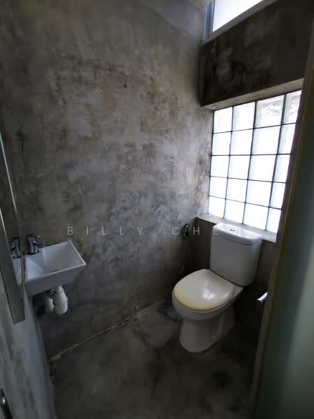 Niven road, Niven road, 2 Bedrooms, 1,800 sqft, Conservation House For Sale, by Billy Chen, 500104735 - Bathroom - PropertyGuru.com.sg