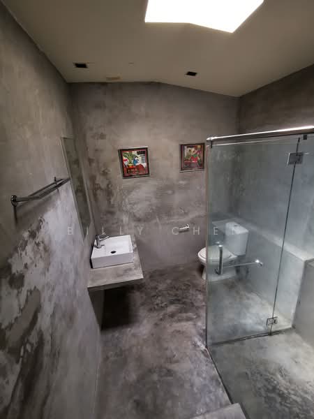 Niven road, Niven road, 2 Bedrooms, 1,800 sqft, Conservation House For Sale, by Billy Chen, 500104735 - Bathroom - PropertyGuru.com.sg