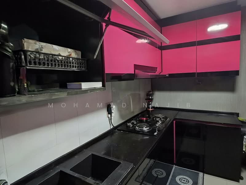 315B Punggol Way, 315B Punggol Way, 3 Bedrooms, 1,001 sqft, HDB Flat For Sale, by Mohamad Najib, 500104739 - Kitchen - PropertyGuru.com.sg