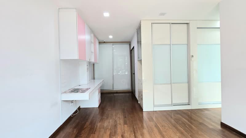 Fudu Park, Fudu Park, 4 Bedrooms, 2,646 sqft, Terraced House For Sale, by Tedric Poh, 500104751 - 3rd Bedroom with Ensuite - PropertyGuru.com.sg