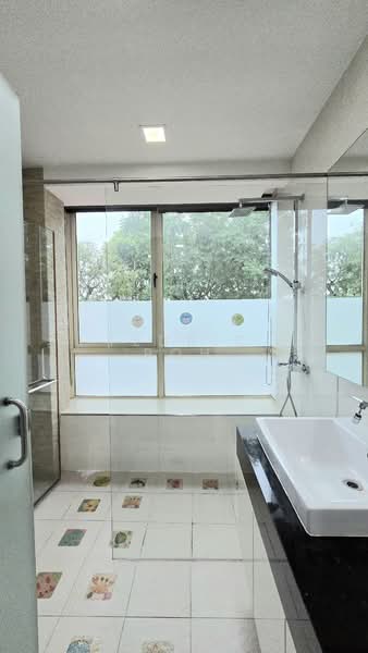 Fudu Park, Fudu Park, 4 Bedrooms, 2,646 sqft, Terraced House For Sale, by Tedric Poh, 500104751 - Bathroom 3 - PropertyGuru.com.sg