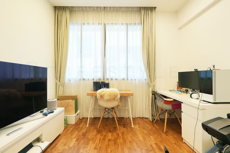 Eng Kong Park, Eng Kong Road, 5 Bedrooms, 2,000 sqft, Terraced House For Rent, by Kevin Chew, 500104753 - PropertyGuru.com.sg