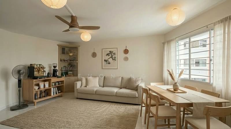 408 Choa Chu Kang Avenue 3, 408 Choa Chu Kang Avenue 3, 3 Bedrooms, 1,184 sqft, HDB Flat For Sale, by Evon Ng, 500104761 - Living Room - PropertyGuru.com.sg