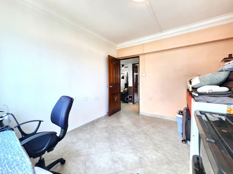 427 Bukit Panjang Ring Road, 427 Bukit Panjang Ring Road, 4 Bedrooms, 1,388 sqft, HDB Flat For Sale, by Shon Foong, 500104768 - Bedroom - PropertyGuru.com.sg