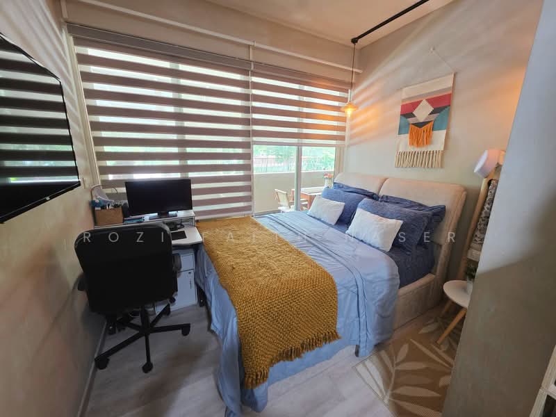 Watercolours, 25 Pasir Ris Link, 3 Bedrooms, 1,205 sqft, Executive Condominium For Sale, by Rozi Faith Naser, 500104772 - Bedroom - PropertyGuru.com.sg