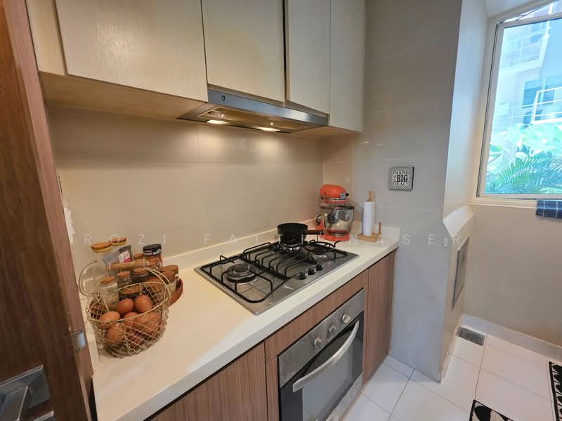 Watercolours, 25 Pasir Ris Link, 3 Bedrooms, 1,205 sqft, Executive Condominium For Sale, by Rozi Faith Naser, 500104772 - Kitchen - PropertyGuru.com.sg