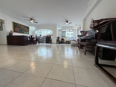 For Sale - 528 Woodlands Drive 14