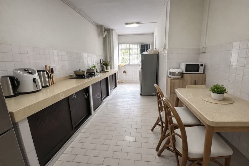 160 Woodlands Street 13, 160 Woodlands Street 13, 2 Bedrooms, 785 sqft, HDB Flat For Sale, by Joavonne Tang, 500104783 - Kitchen - PropertyGuru.com.sg