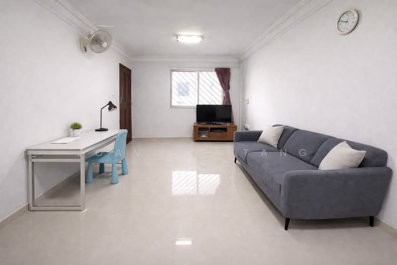 160 Woodlands Street 13, 160 Woodlands Street 13, 2 Bedrooms, 785 sqft, HDB Flat For Sale, by Joavonne Tang, 500104783 - Living Room - PropertyGuru.com.sg