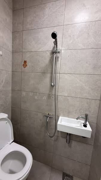 Verdale, 2 De Souza Avenue, 4 Bedrooms, 1,410 sqft, Condominium For Sale, by Hui Sann Kwok, 500104791 - Bathroom - PropertyGuru.com.sg