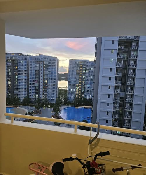 The Tropica, 51 Tampines Avenue 1, 3 Bedrooms, 1,227 sqft, Condominium For Sale, by Rama Mu, 500104796 - Balcony - PropertyGuru.com.sg