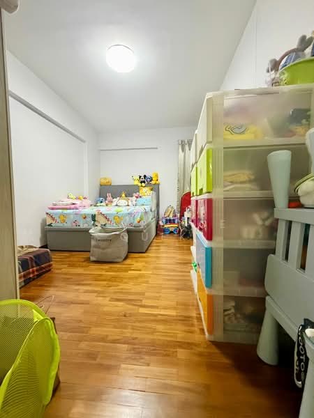 484 Admiralty Link, 484 Admiralty Link, 3 Bedrooms, 1,184 sqft, HDB Flat For Sale, by Lawrence Quek, 500104798 - Bedroom - PropertyGuru.com.sg