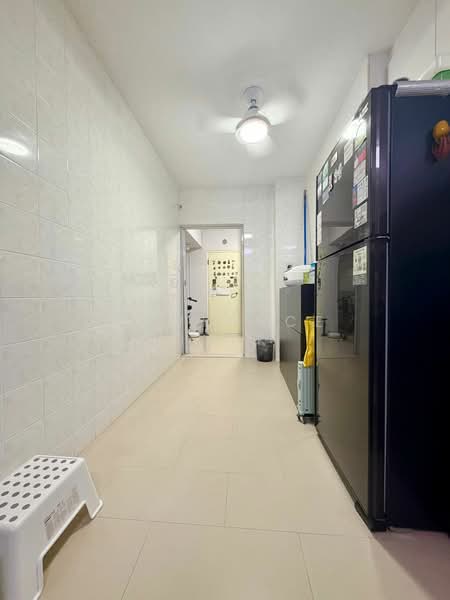 484 Admiralty Link, 484 Admiralty Link, 3 Bedrooms, 1,184 sqft, HDB Flat For Sale, by Lawrence Quek, 500104798 - Kitchen - PropertyGuru.com.sg