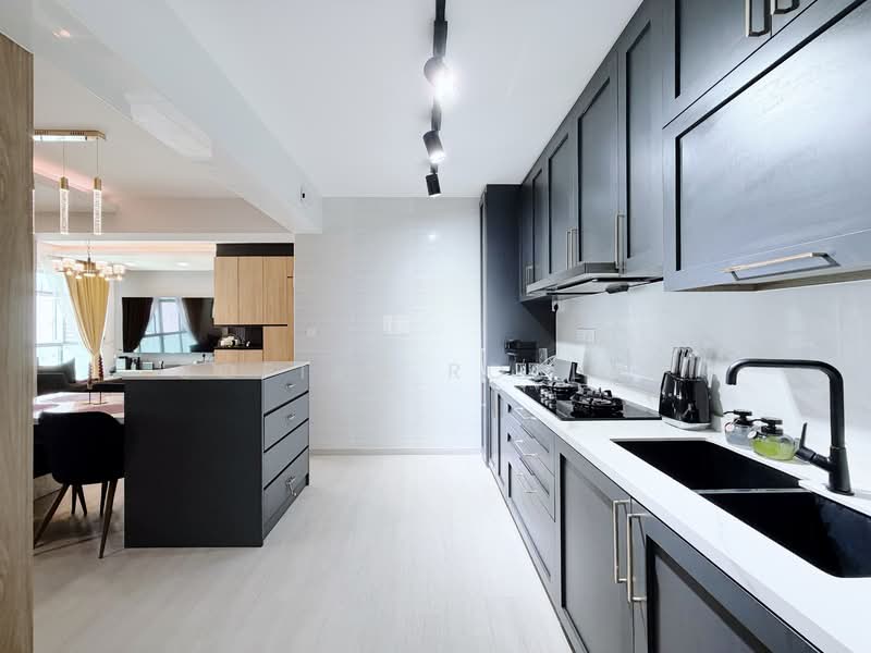 421B Northshore Drive, 421B Northshore Drive, 3 Bedrooms, 1,001 sqft, HDB Flat For Sale, by Sofian Roslan, 500104802 - Kitchen - PropertyGuru.com.sg