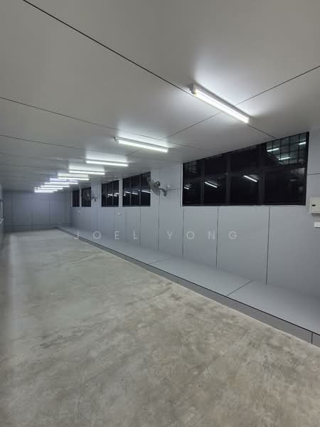 ground floor warehouse for rent (macpherson)!, , 1,156 sqft, Light Industrial (B1) For Rent, by Joel Yong, 500104803 - CommercialGuru.com.sg