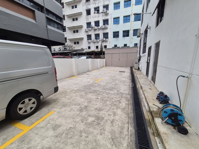 ground floor warehouse for rent (macpherson)!, , 1,156 sqft, Light Industrial (B1) For Rent, by Joel Yong, 500104803 - CommercialGuru.com.sg