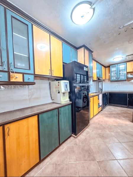 657 Hougang Avenue 8, 657 Hougang Avenue 8, 3 Bedrooms, 1,291 sqft, HDB Flat For Sale, by Fadhil Jabbar, 500104804 - Kitchen - PropertyGuru.com.sg