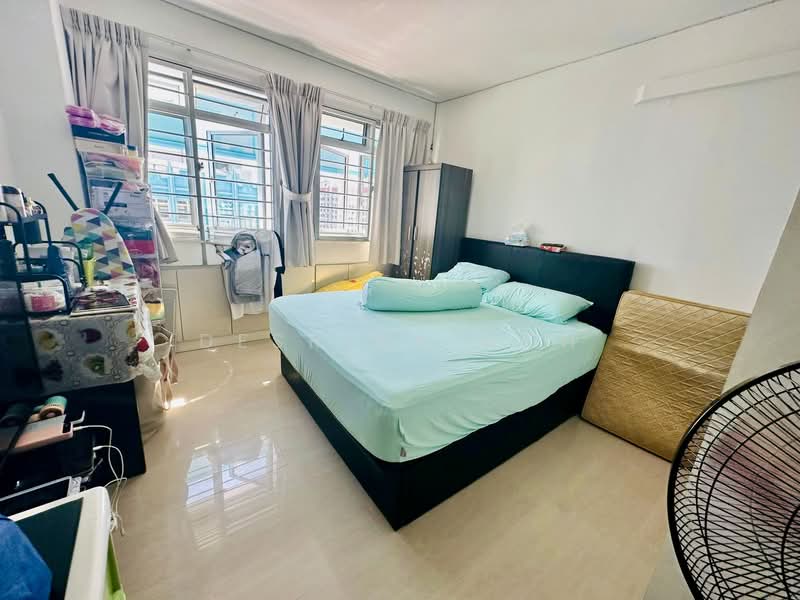 969 Hougang Street 91, 969 Hougang Street 91, 3 Bedrooms, 1,033 sqft, HDB Flat For Sale, by Desrina Goh, 500104807 - Bedroom - PropertyGuru.com.sg